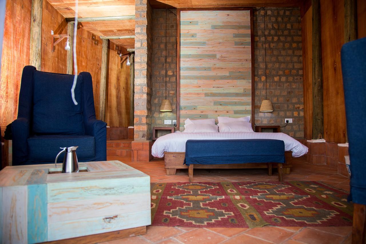Buvi Lodge Limited Entebbe Exterior photo