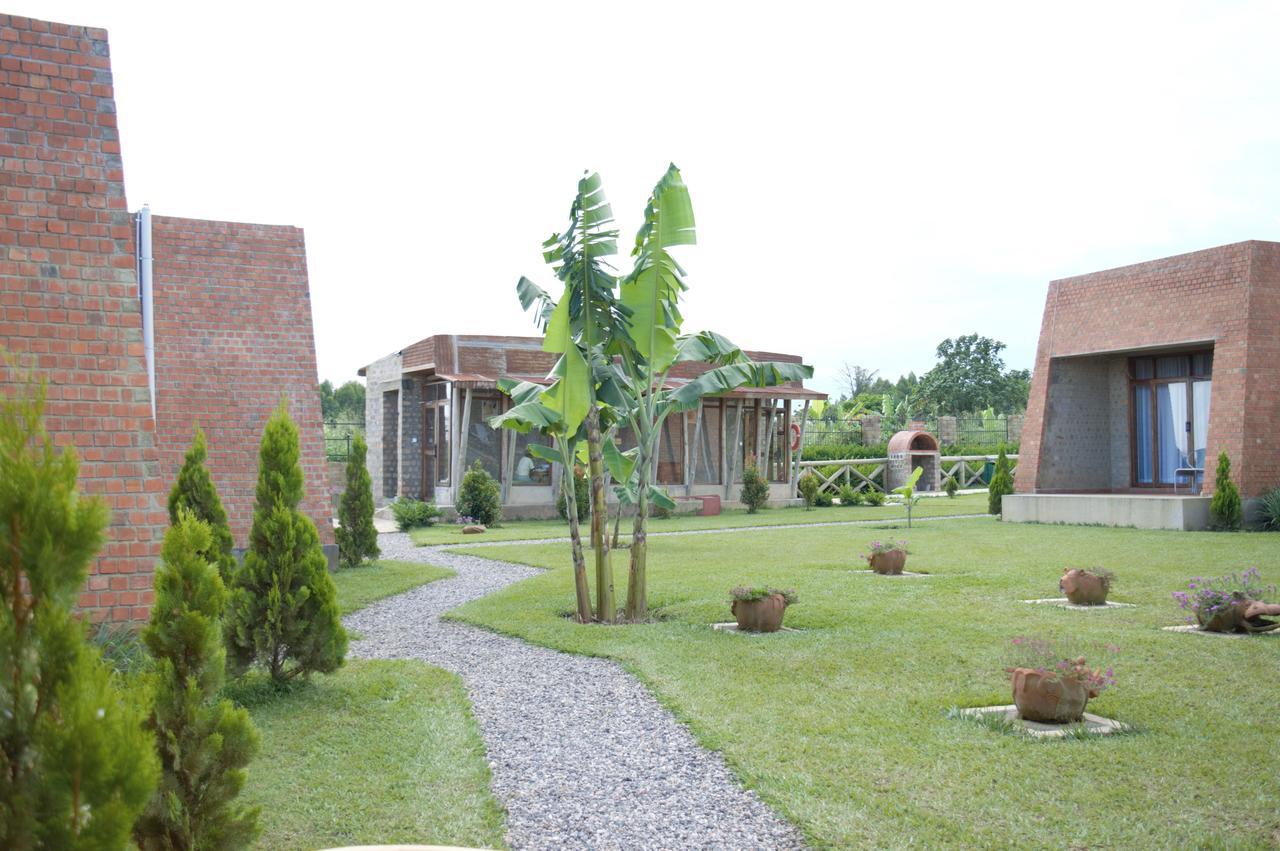 Buvi Lodge Limited Entebbe Exterior photo