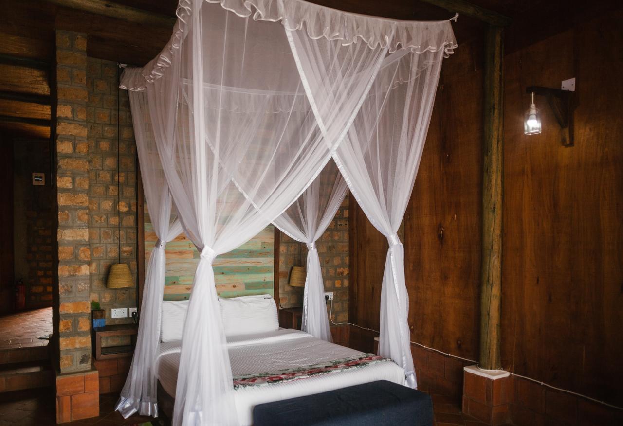Buvi Lodge Limited Entebbe Exterior photo